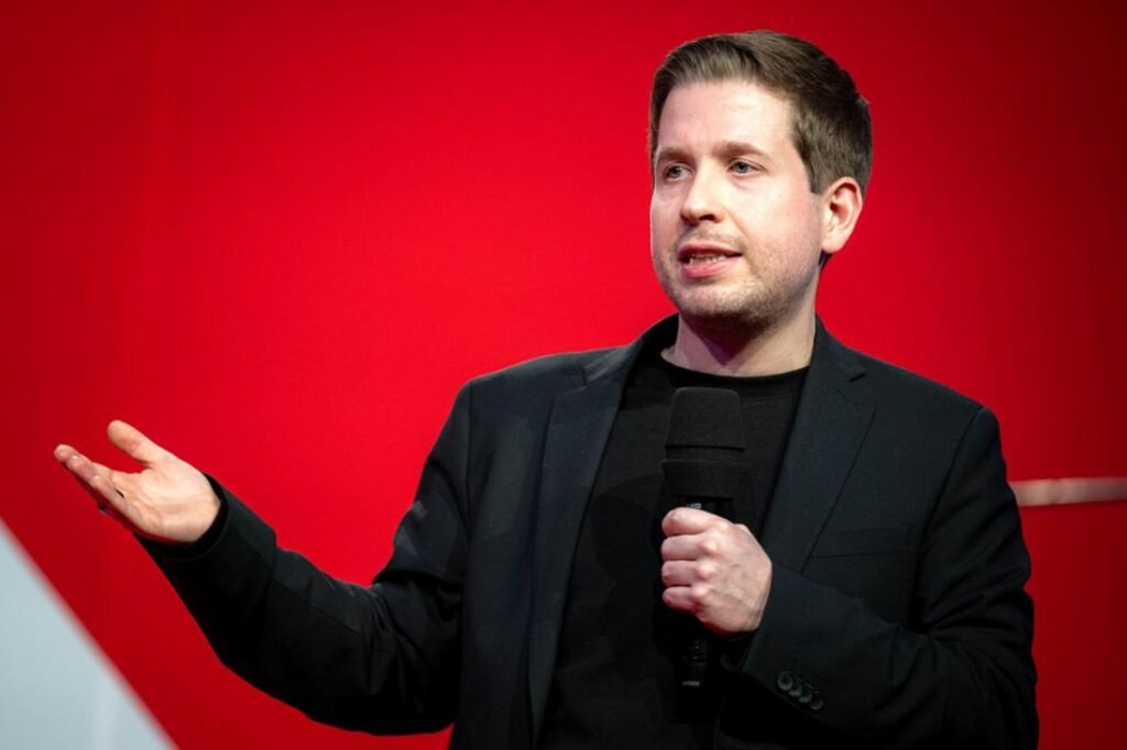 Kevin Kühnert Ehemann: Ist Kevin Kühnert verheiratet? kevin kühnert abiturnote