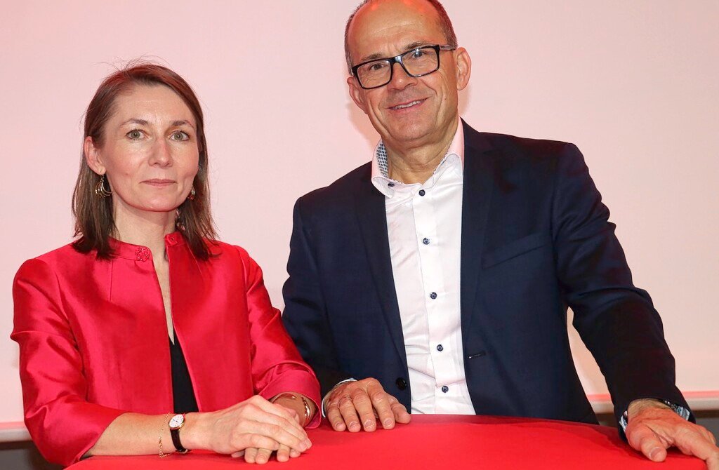 Mit wem ist Claudia Major verheiratet? – Alles über ihr Privatleben, Ehe & Familie mit wem ist claudia major verheiratet